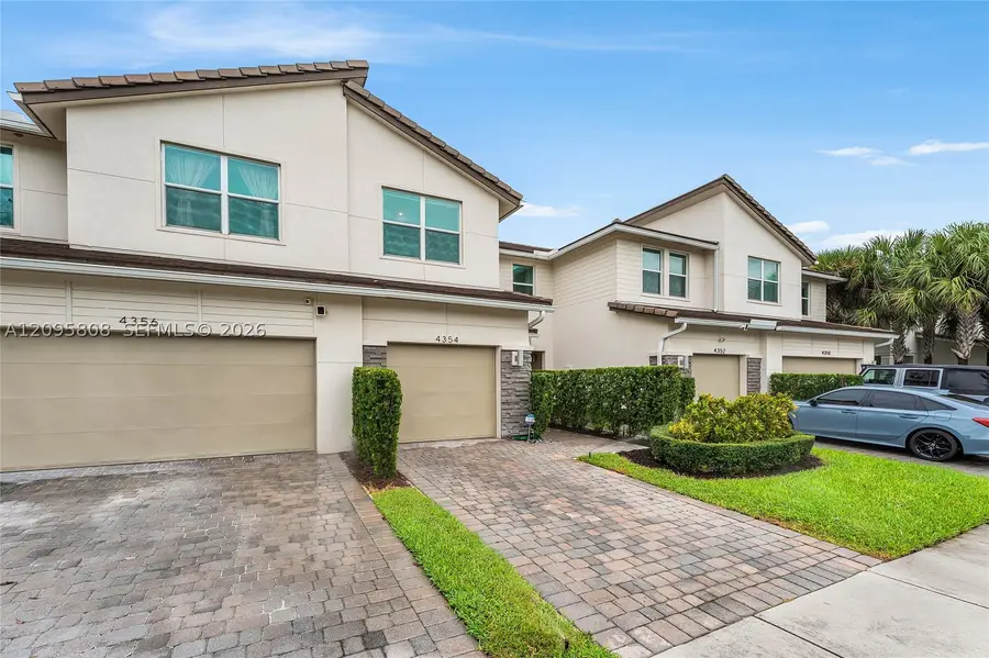 4354 Veleiros Ave, Deerfield Beach, FL 33064 - #3