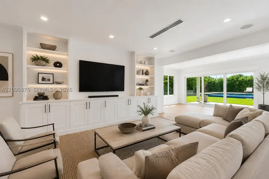 740 S Shore Dr, Miami Beach, FL 33141 - #3