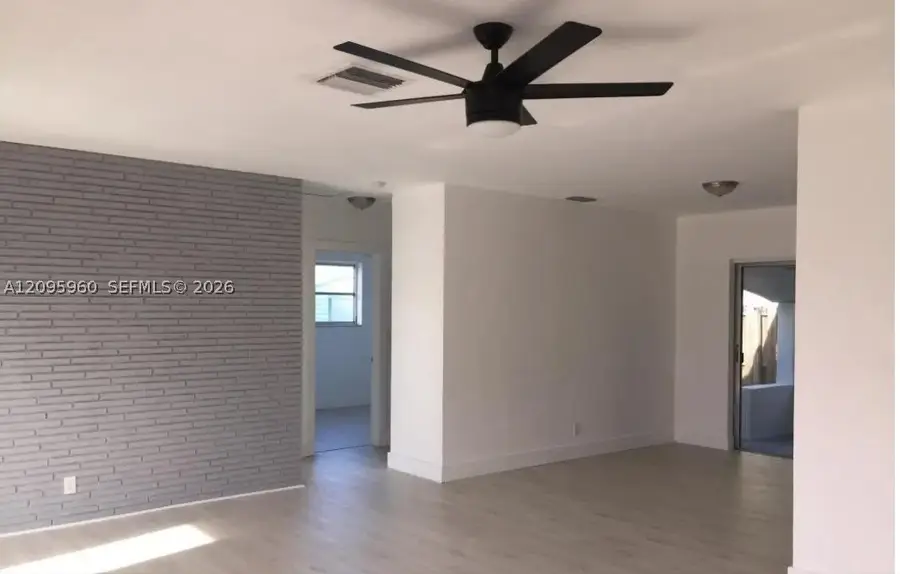 320 SW 7th Ct., Hallandale Beach, FL 33009 - #2