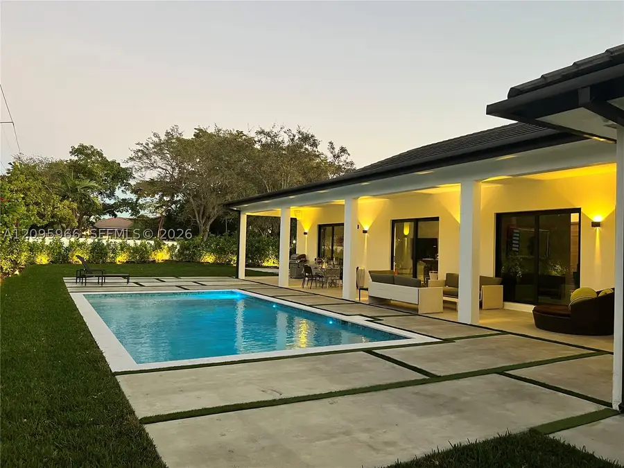 21498 Highland Lakes Blvd, Miami, FL 33179 - #2