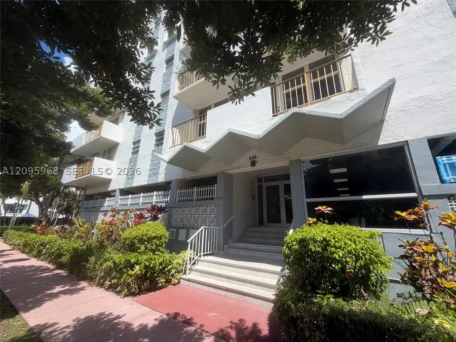 245 18th St #805, Miami Beach, FL 33139 - #2
