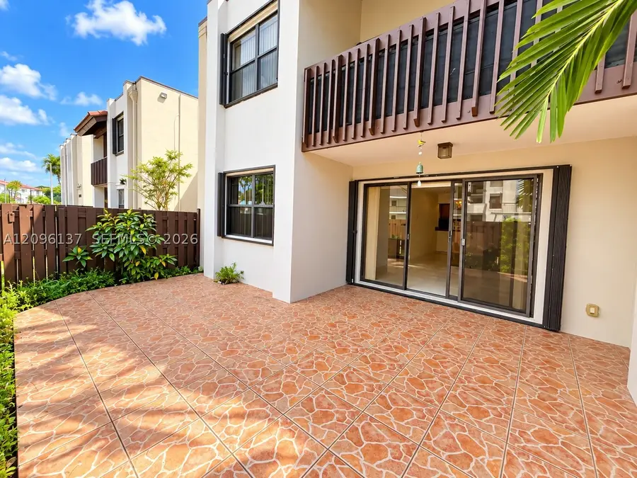 10135 NW 9th St Cir #5-106, Miami, FL 33172 - #2