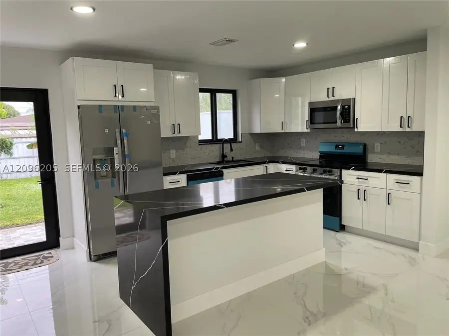 3720 SW 32nd St, Hollywood, FL 33023 - #3