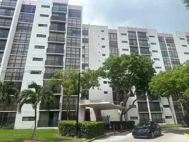 17021 N Bay Rd #521, Sunny Isles Beach, FL 33160 - #2