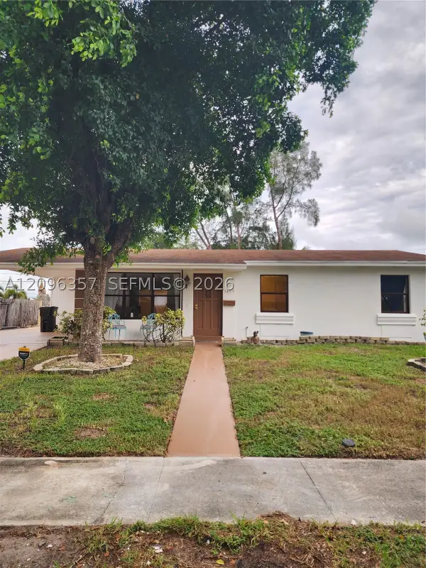 1459 42nd St, West Palm Beach, FL 33407