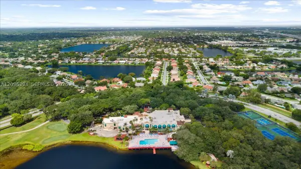 1830 Sabal Palm Dr #105, Davie, FL 33324