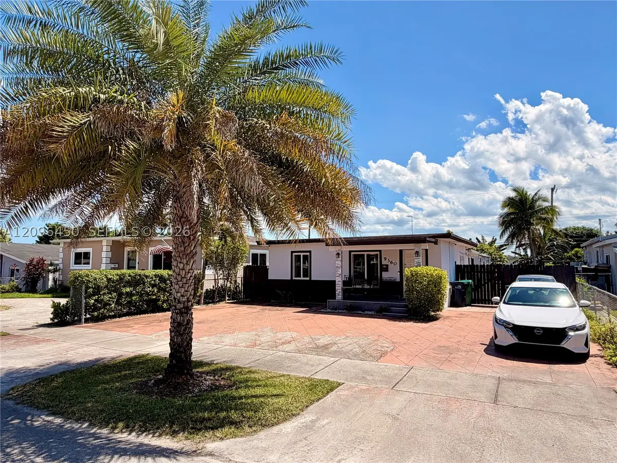 9360 SW 37th St, Miami, FL 33165 - #1