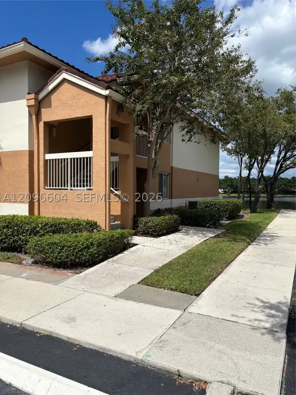 704 NW 92nd Ave #704, Plantation, FL 33324