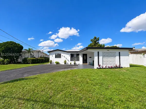 3591 NW 37th St, Lauderdale Lakes, FL 33309