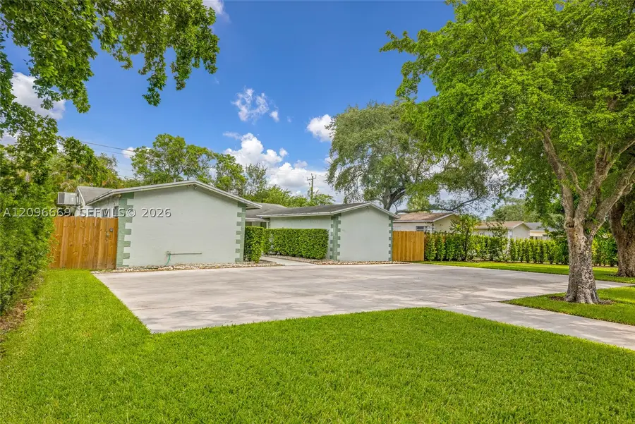 4351 SW 52nd Ct, Dania Beach, FL 33314 - #2