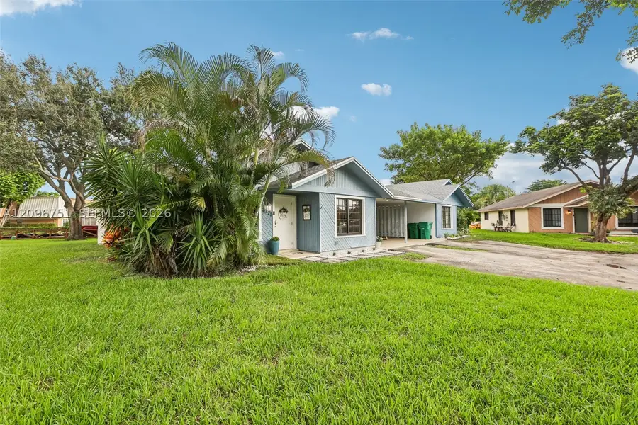 3721 W Valley Green Dr #48, Davie, FL 33328 - #3