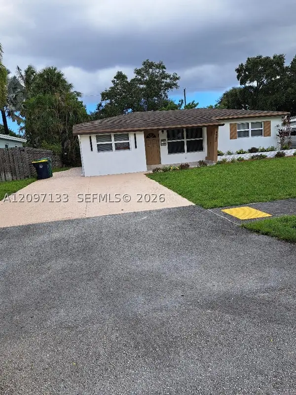 4982 SW 29th Ter, Dania Beach, FL 33312