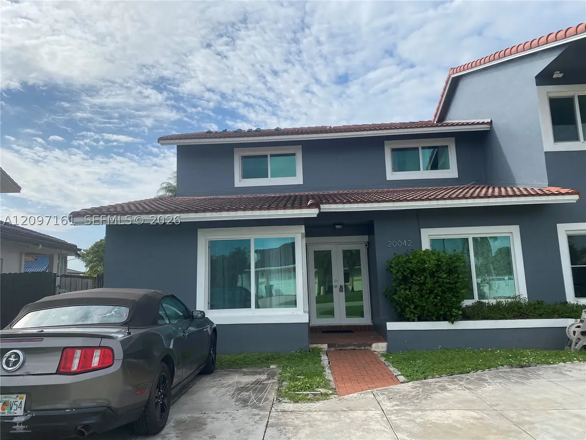 20042 W Lake Dr, Hialeah, FL 33015 - #1