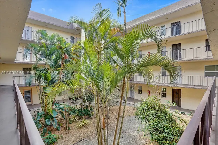 2871 Somerset Dr #209, Lauderdale Lakes, FL 33311 - #2