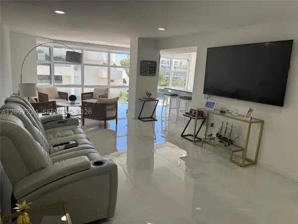 6423 Collins Ave #401, Miami Beach, FL 33141