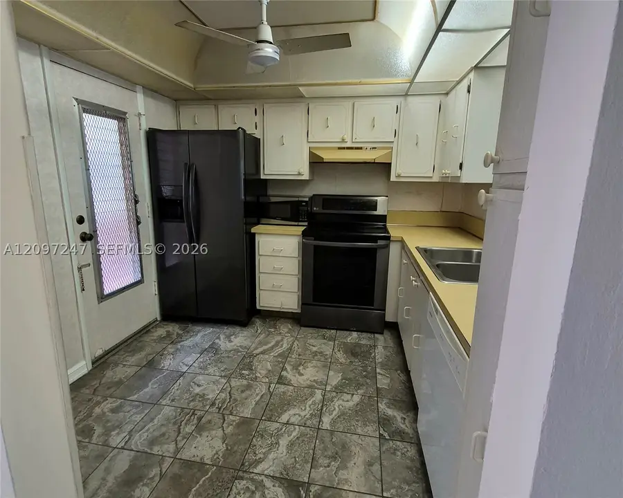 403 NW 68th Ave #309, Plantation, FL 33317 - #2