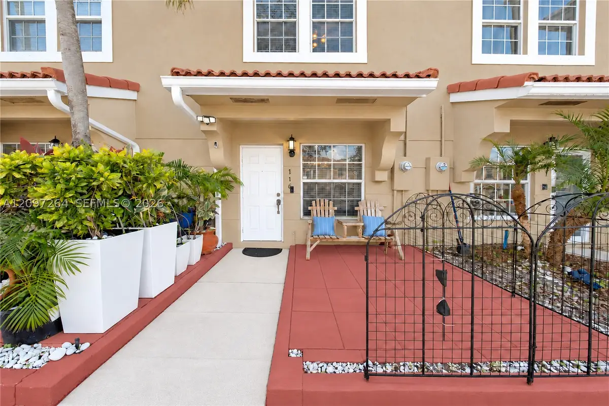 716 SW 122nd Ave, Pembroke Pines, FL 33025 - #1
