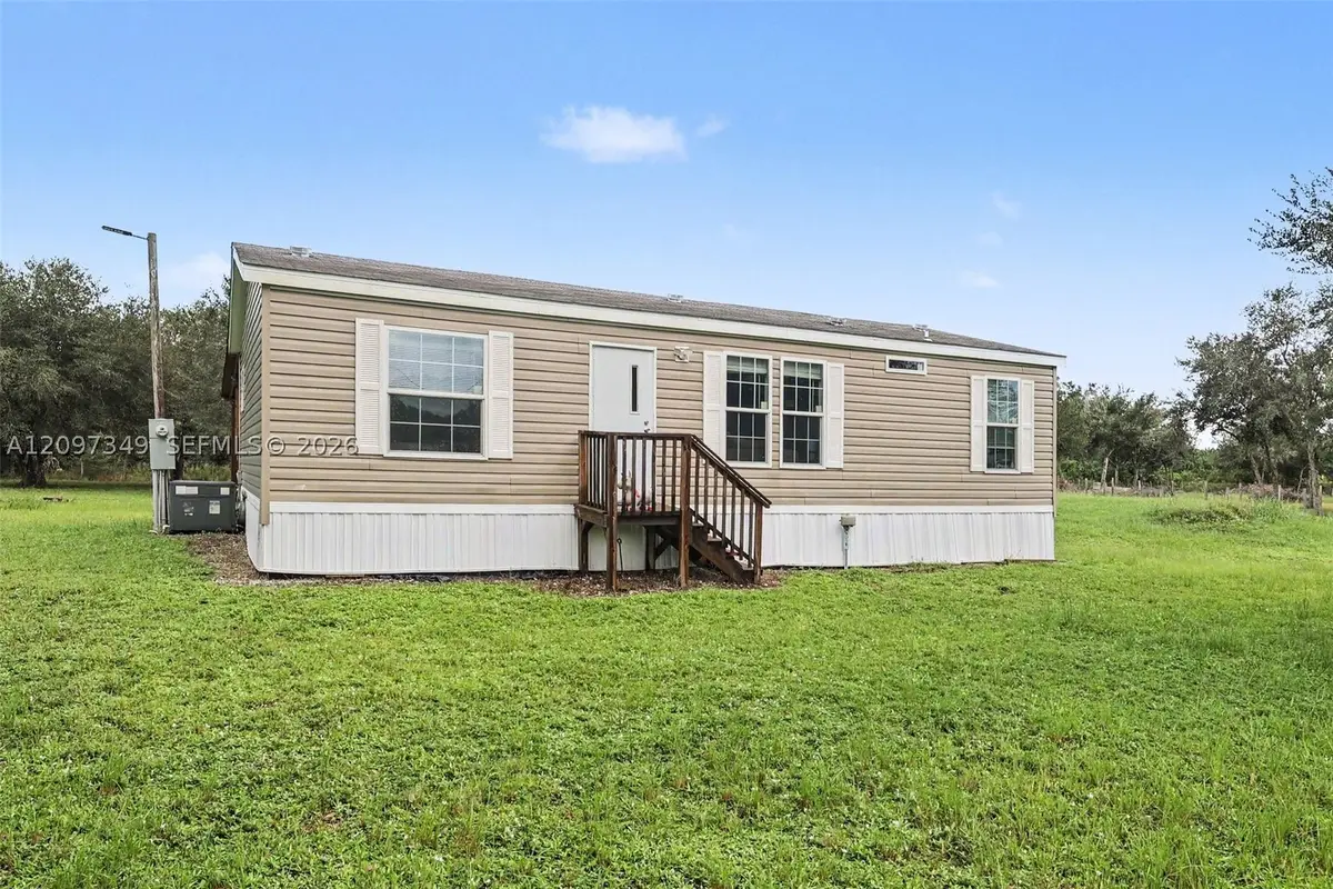 2856 Pioneer 9th St, Clewiston, FL 33440 - #1