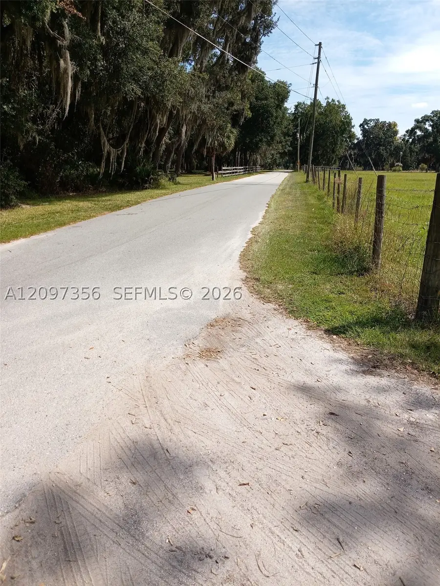 0000 Hickory Hollow Rd, Leesburg East, FL 34748 - #2