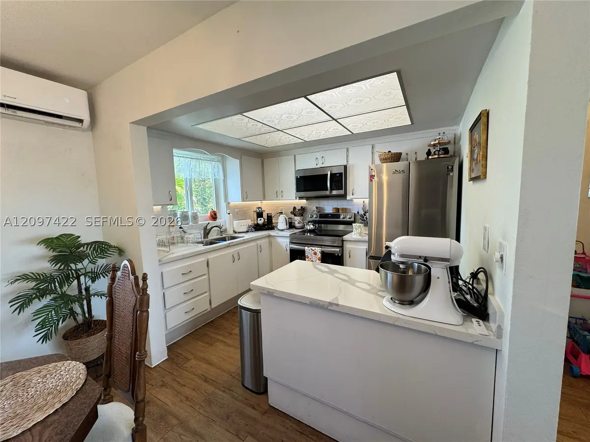 3525 Polk St #17, Hollywood, FL 33021 - #1
