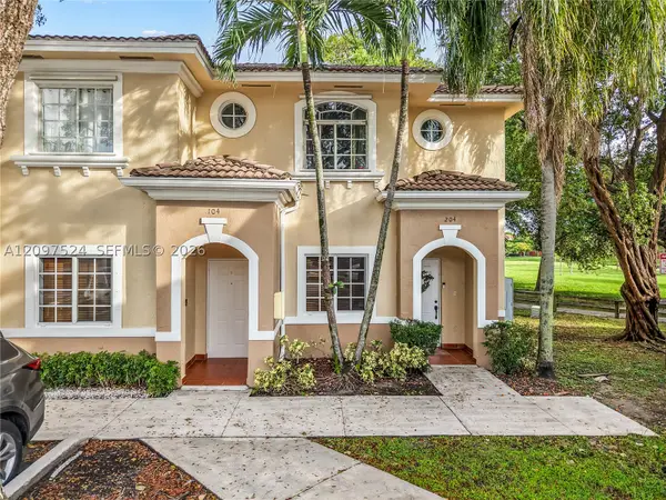 7230 NW 174 Ter #104, Hialeah, FL 33015