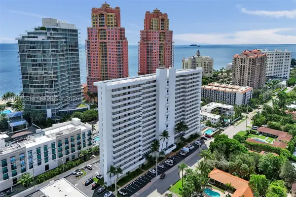 2200 NE 33rd Ave #3D, Fort Lauderdale, FL 33305