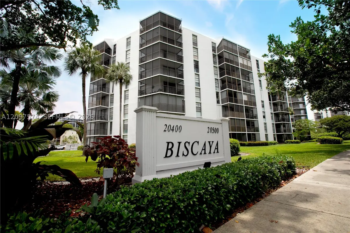 20500 W Country Club Dr #714, Aventura, FL 33180 - #1