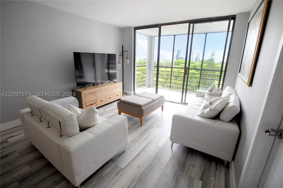 20500 W Country Club Dr #714, Aventura, FL 33180 - #3