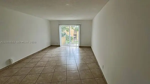 18111 NW 68th Ave #H205, Hialeah, FL 33015