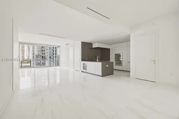 300 Biscayne Boulevard Way #1709W, Miami, FL 33131