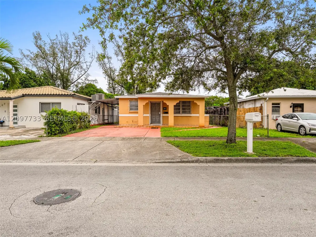 743 E 29th St, Hialeah, FL 33013 - #1