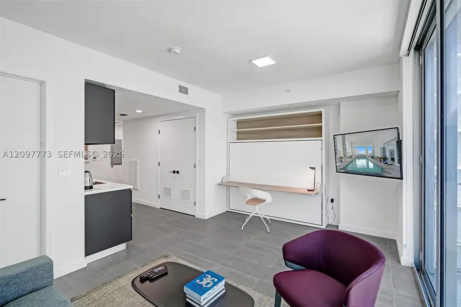 227 NE 2nd St #1610, Miami, FL 33132 - #3