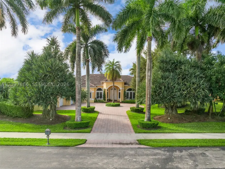 10640 Pegasus St, Davie, FL 33324 - #2