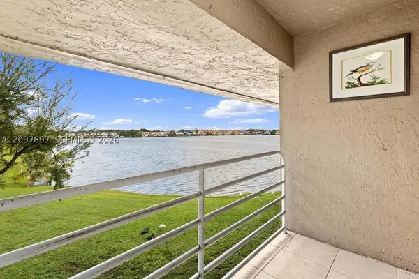 5953 W 28th Ave #24, Hialeah, FL 33016