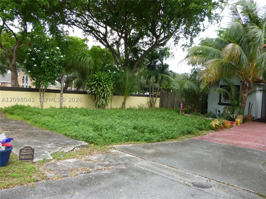 8161 NW 186th Ter, Hialeah, FL 33015 - #2