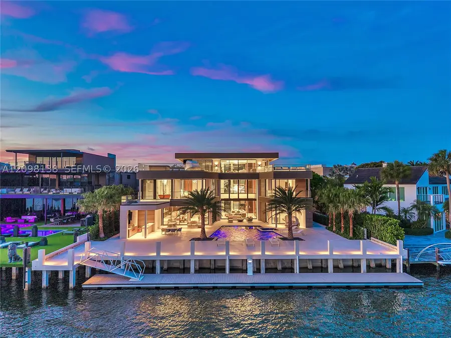 725 Middle River Dr, Fort Lauderdale, FL 33304 - #2