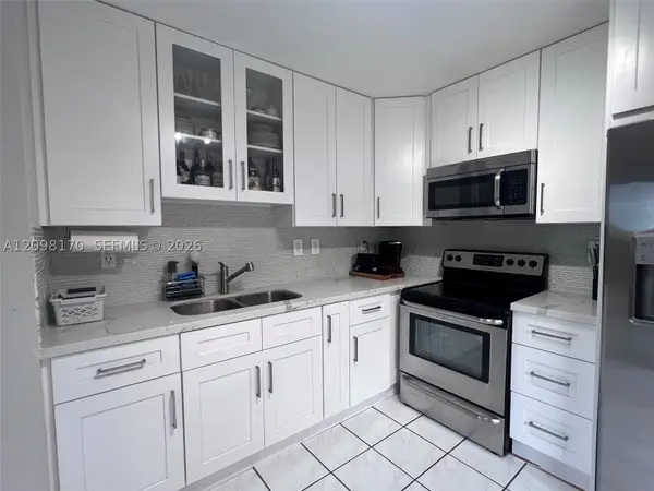 3779 SW 153rd Ct, Miami, FL 33185