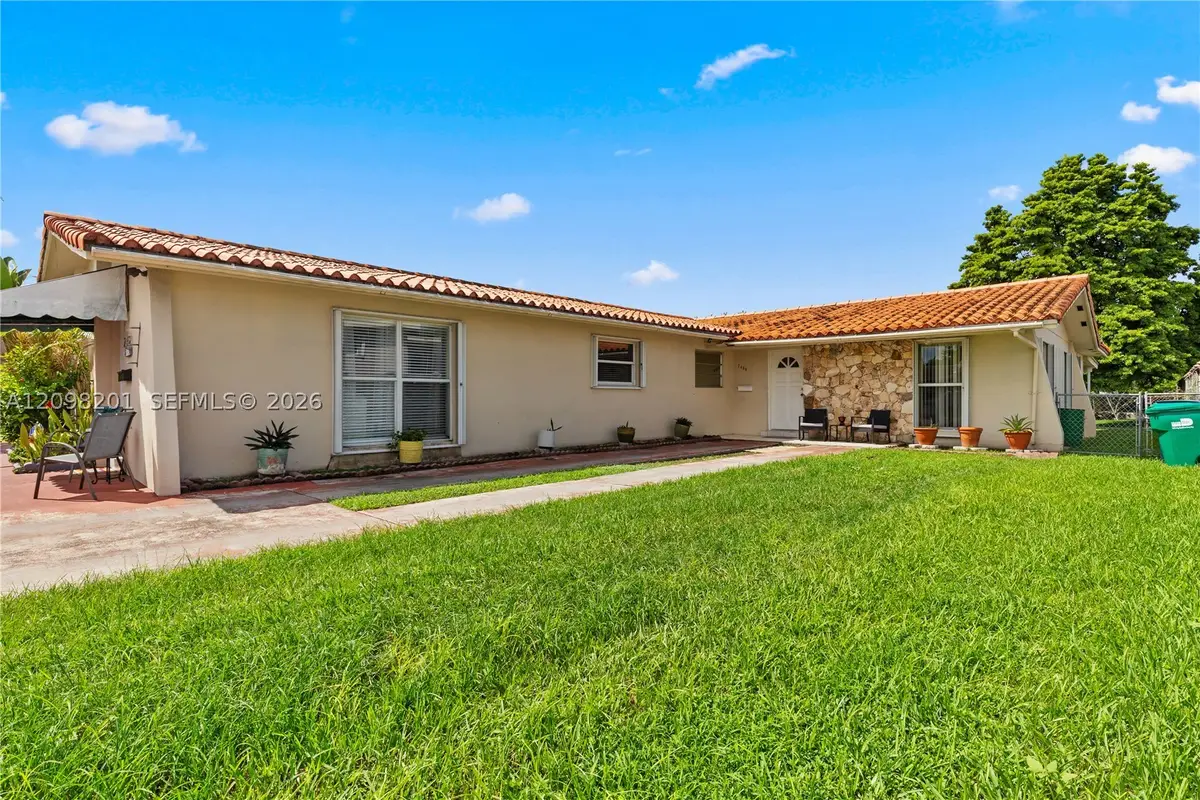 2450 SW 90th Ave, Miami, FL 33165 - #1