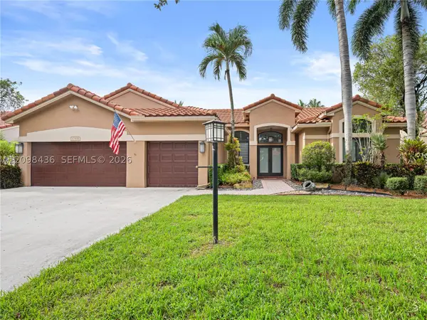 10938 Nashville Dr, Cooper City, FL 33026