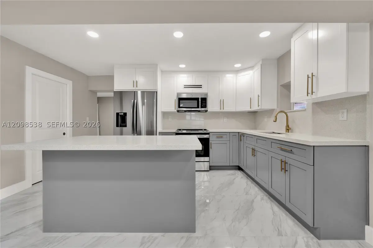 951 W 30th St, Hialeah, FL 33012 - #1