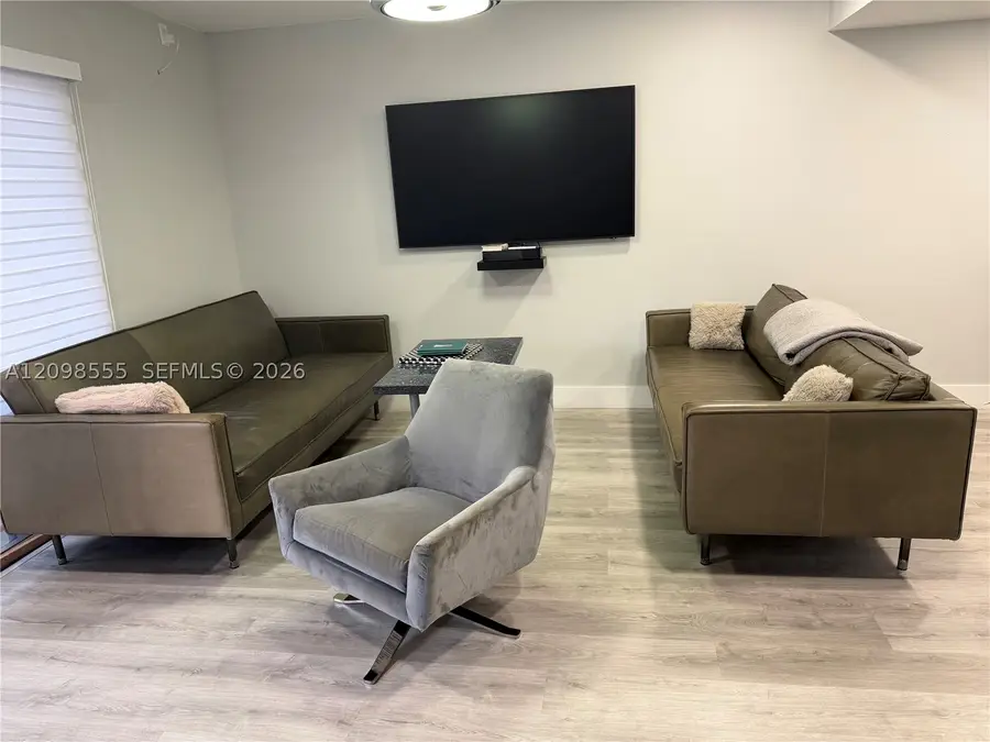 3331 Farragut St #8D, Hollywood, FL 33021 - #2