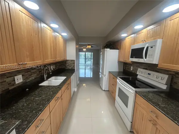 571 SW 141st Ave #212N, Pembroke Pines, FL 33027
