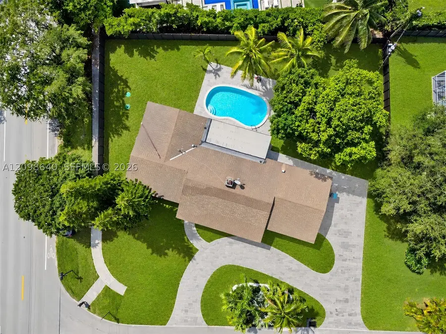 8200 SW 164th St, Palmetto Bay, FL 33157 - #2
