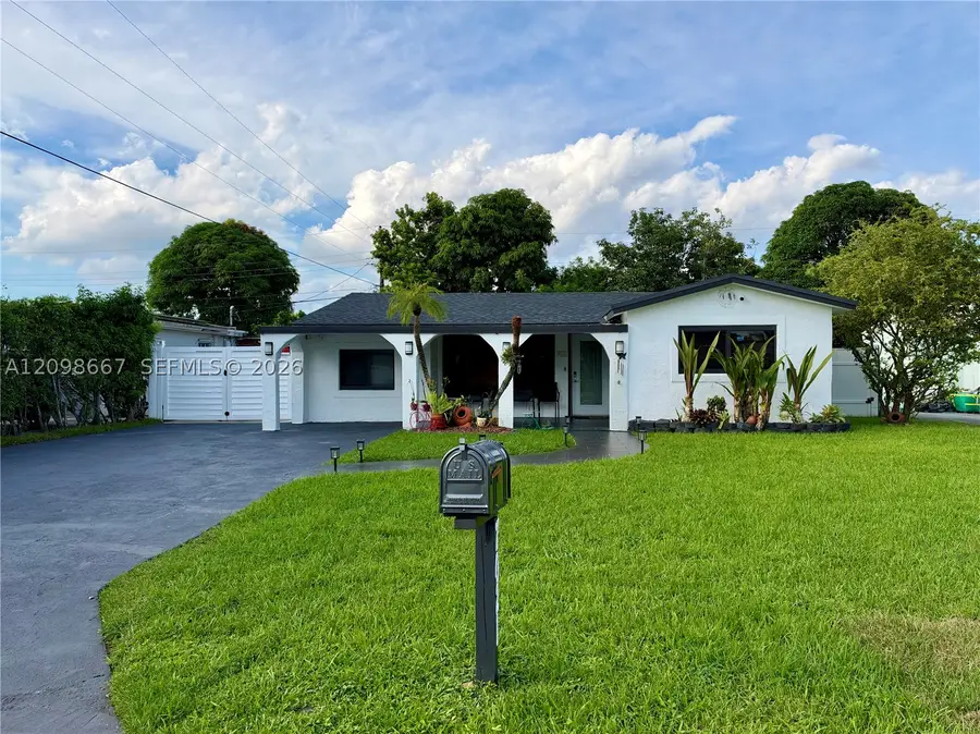 7021 SW 28th St, Miramar, FL 33023 - #2