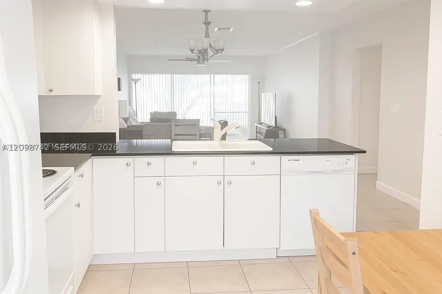 6530 NW 98th Ter #B25, Tamarac, FL 33321 - #3