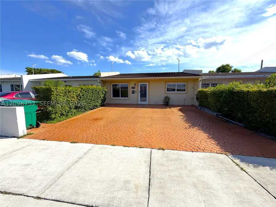 10110 SW 23rd Ter, Miami, FL 33165 - #2