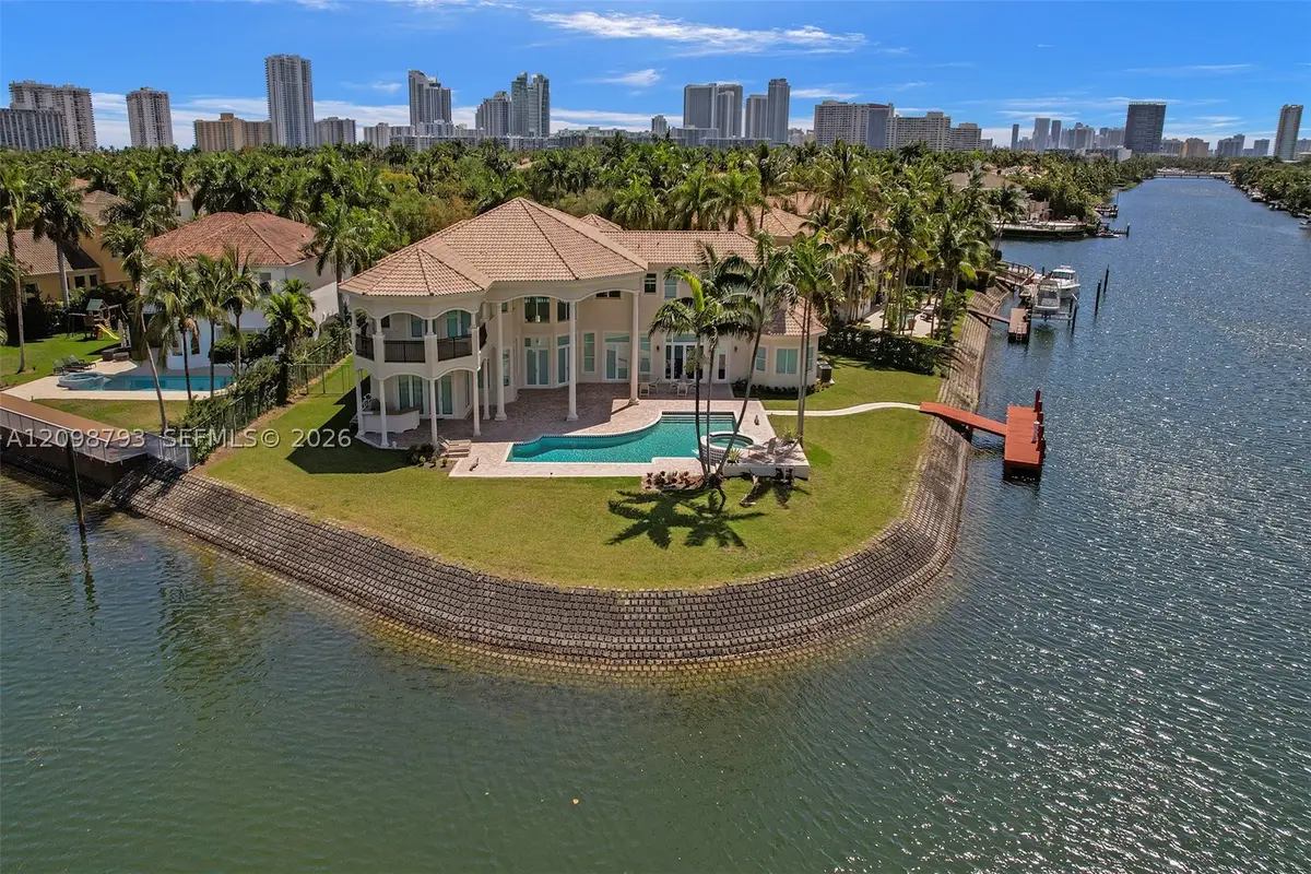 1130 Harbor Ct, Hollywood, FL 33019 - #1