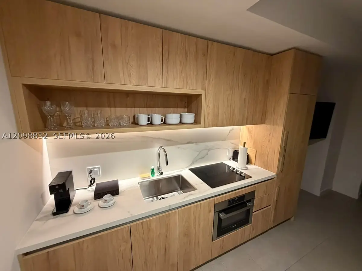 11 NE 6th St #406, Miami, FL 33132 - #1
