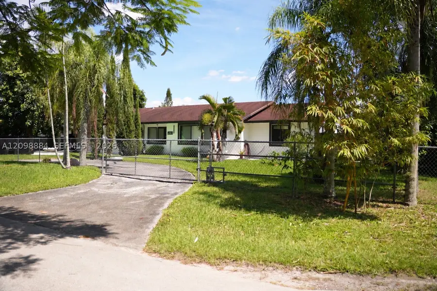 17475 SW 182nd Ave, Miami, FL 33187 - #2