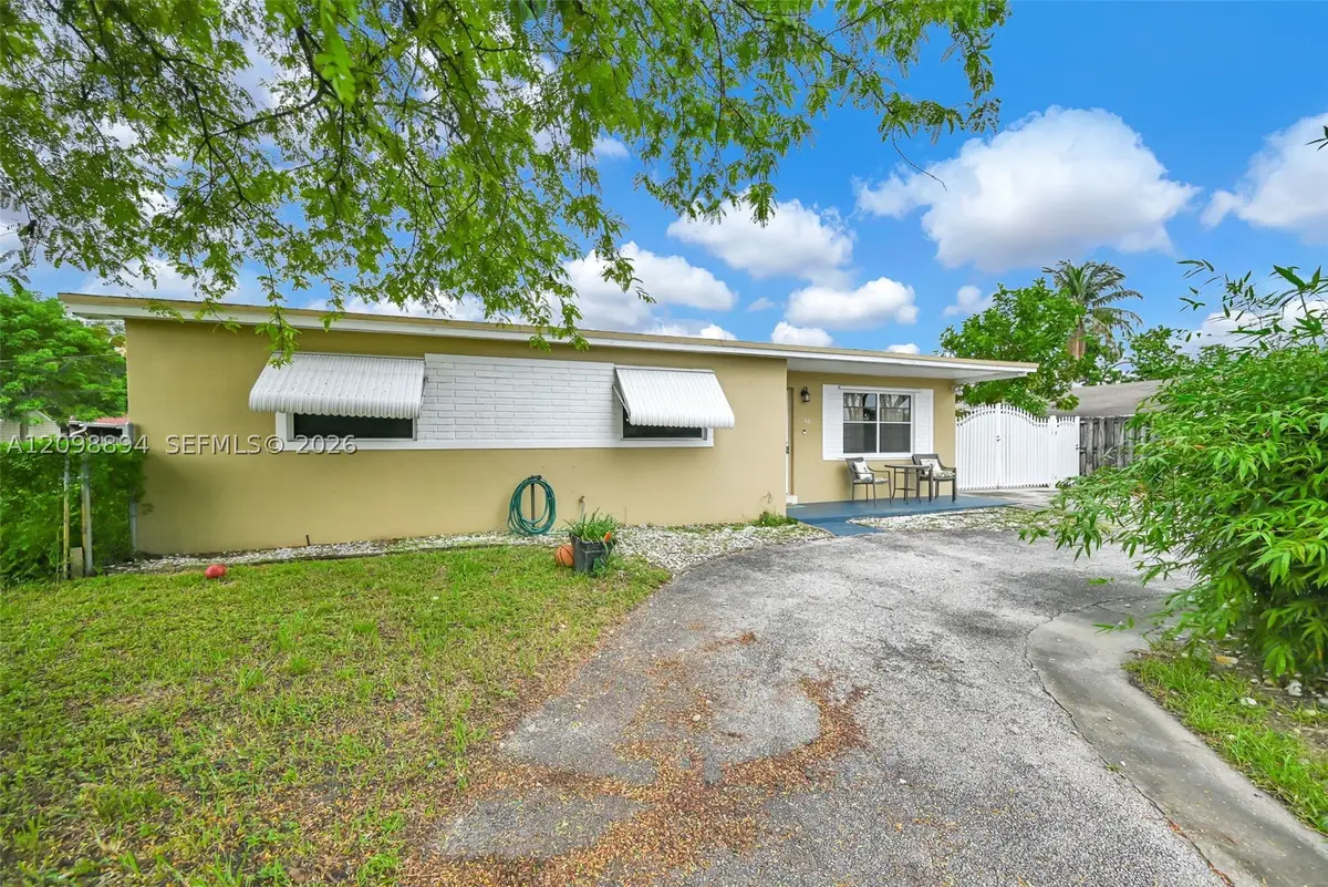 230 N 67th Ave, Hollywood, FL 33024 - #1